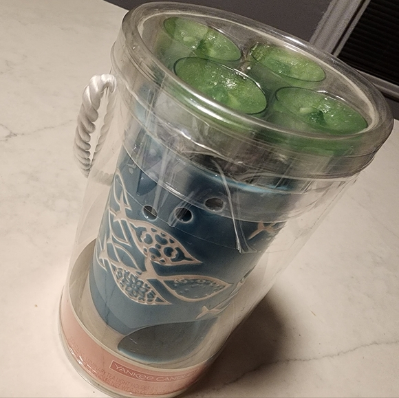 Yankee Candle Luminary Tea Light Holder - Picture 2 of 4